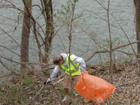 Trash Pick Up by Raymon Grace Foundation